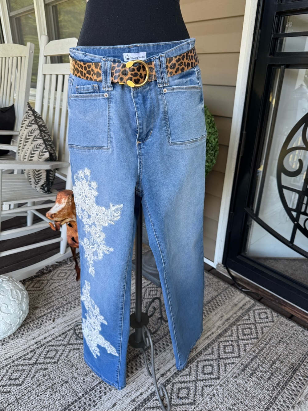 Women’s Light Blue Straight-Leg Jeans with White Floral Embroidery